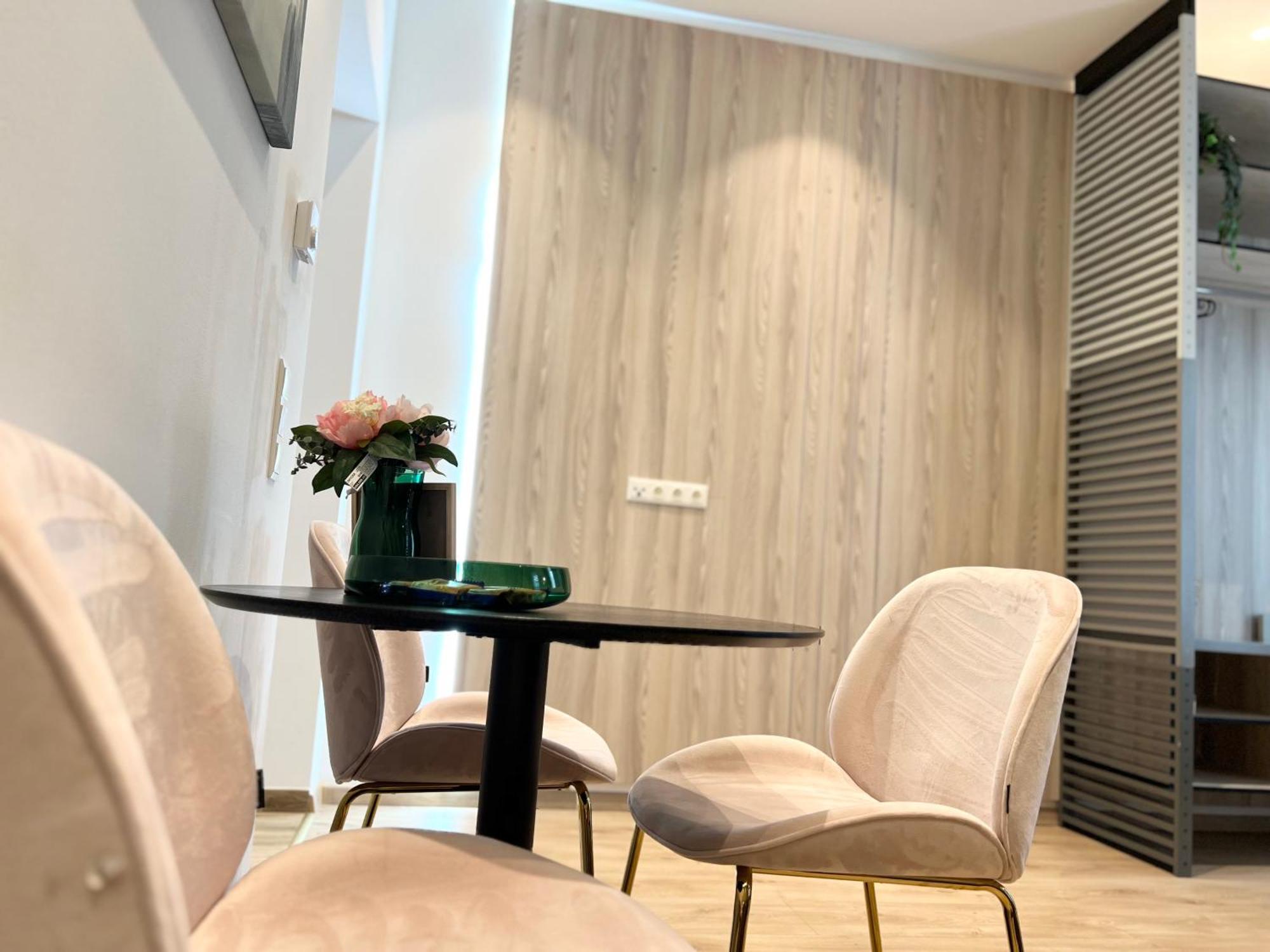 Charm Meidling Wien